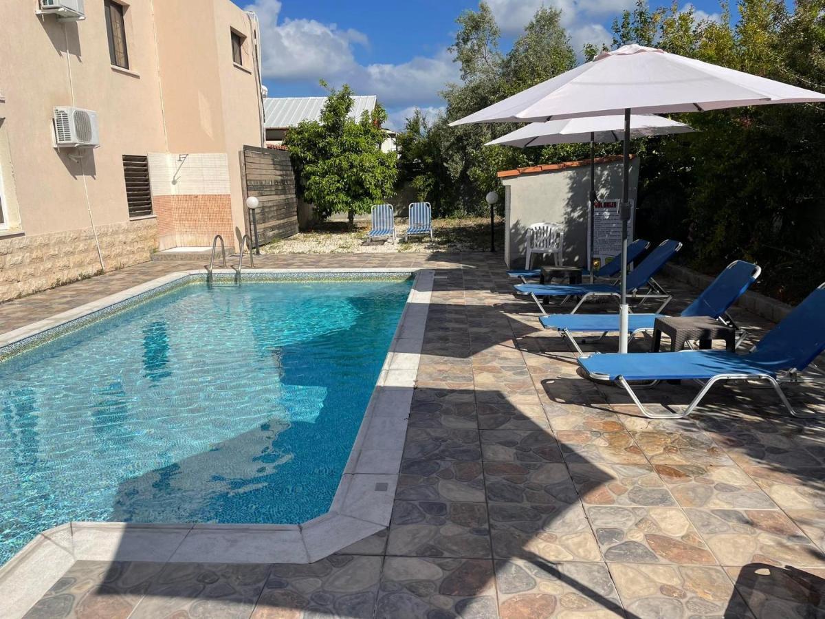 Villa Ocean Stones 1Km From Main Coral Bay Beach Peyia Exterior foto